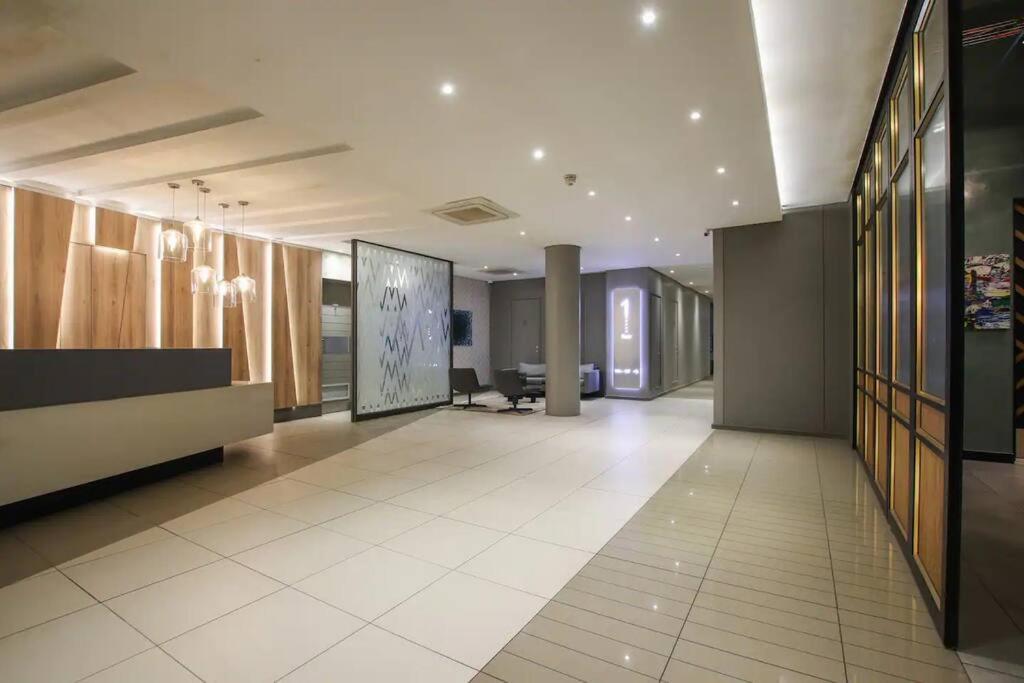 Luxury 2Bed With City Lifestyle Apartment Johannesburg Exterior photo